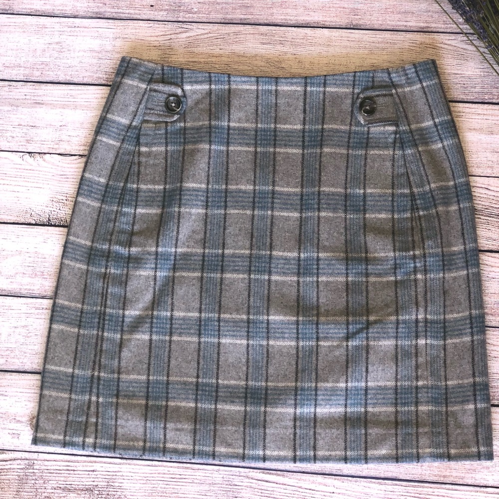 Banana Republic blue/grey button plaid skirt sz 8